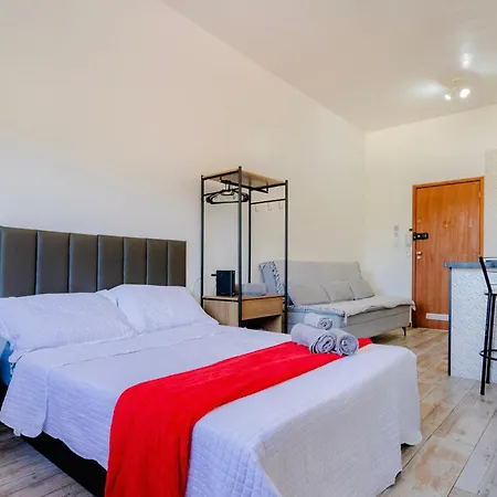 Suh Laranjeiras 01 Montain View Apartment